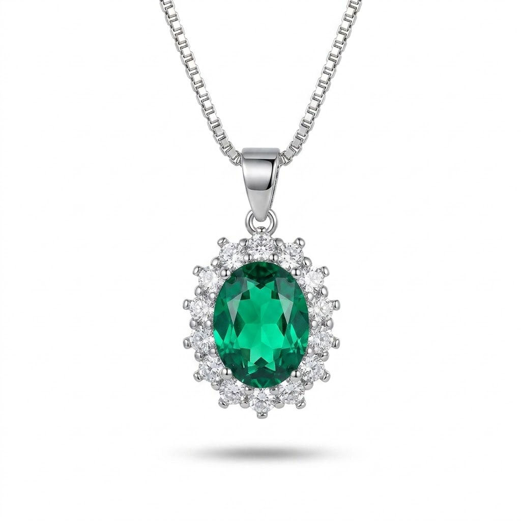 Minimalist Four-Leaf Clover Zirconia Necklace